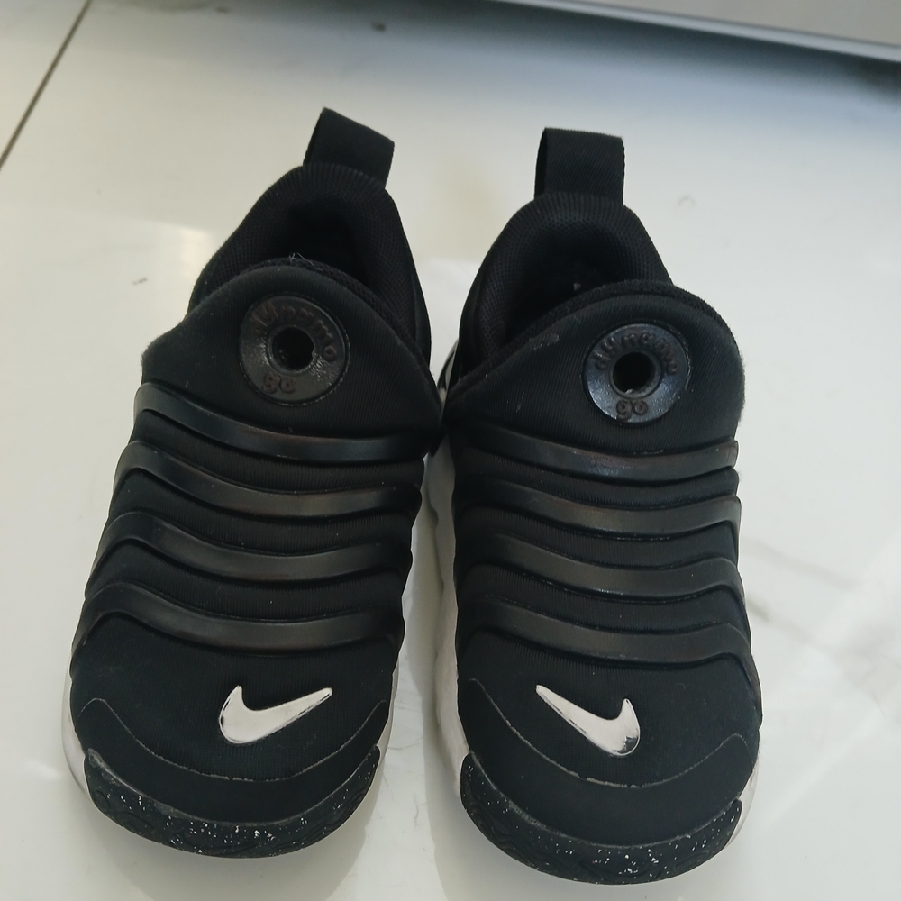 Nike Kids Black Slip-On Wave Sneakers with White Swoosh